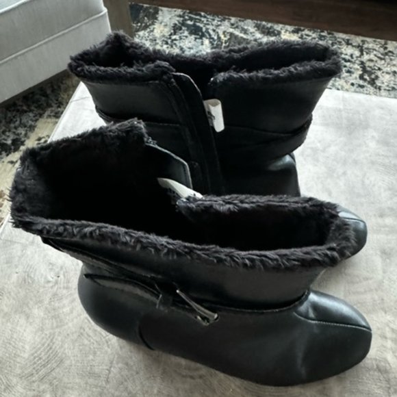 Metroline by Khombu Black Boots- Siz 7 - Picture 2 of 5